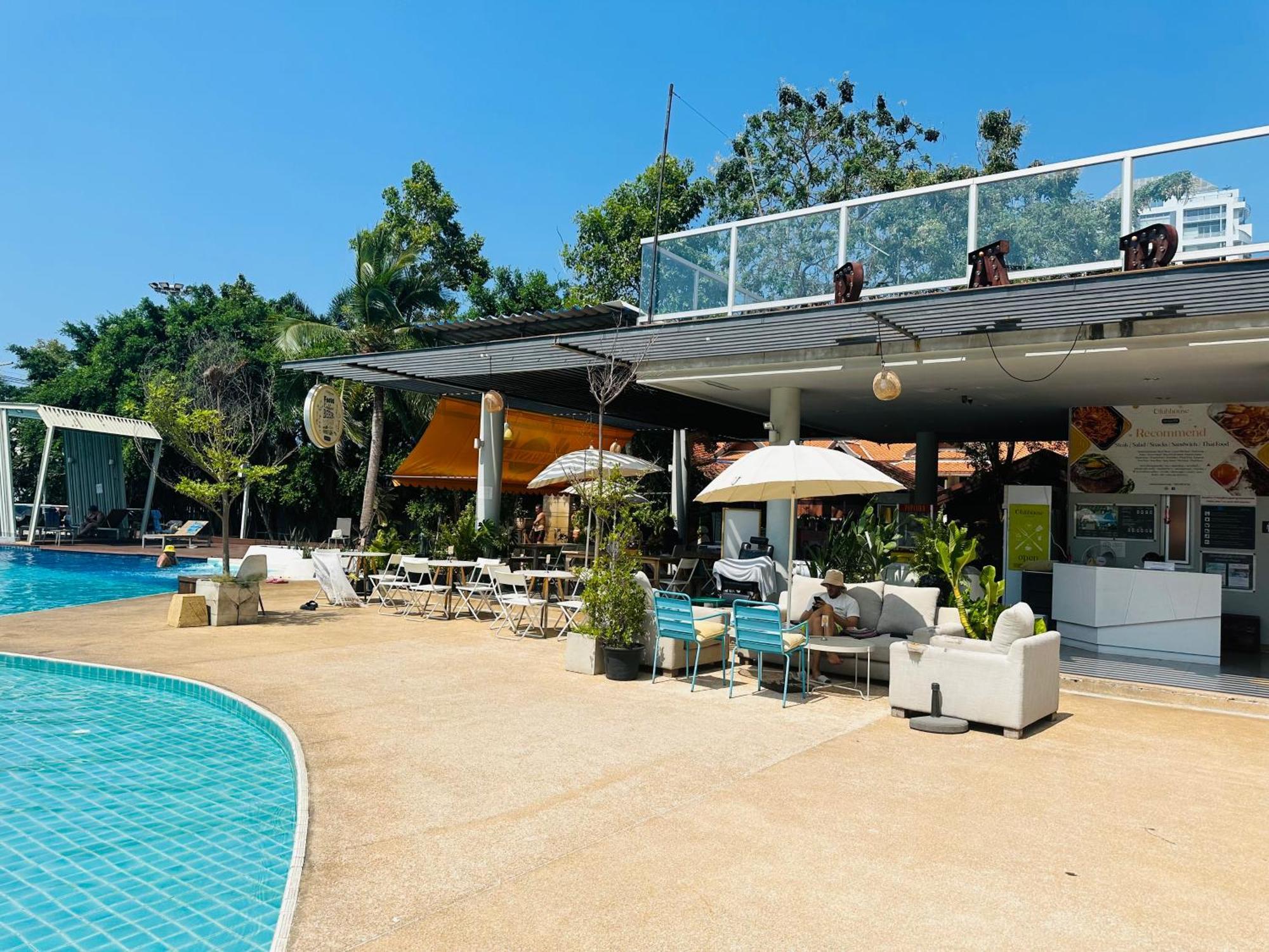 Seaview Beach Room Lumpini-Pool And Gym Face To Ocean Джомтьен Экстерьер фото